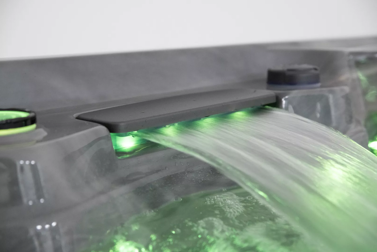 Revolution-spa PS Infinity 2100 × 2100 × 950 mm jakuzzi