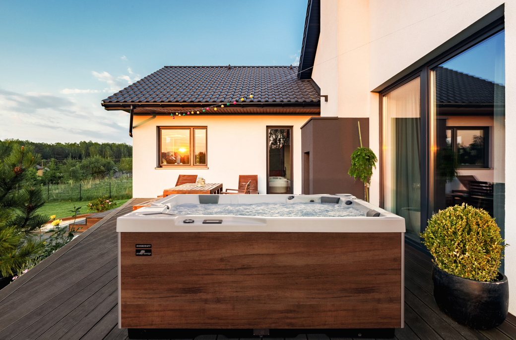 Revolution-spa Almandine jakuzzi 220x220x93 cm