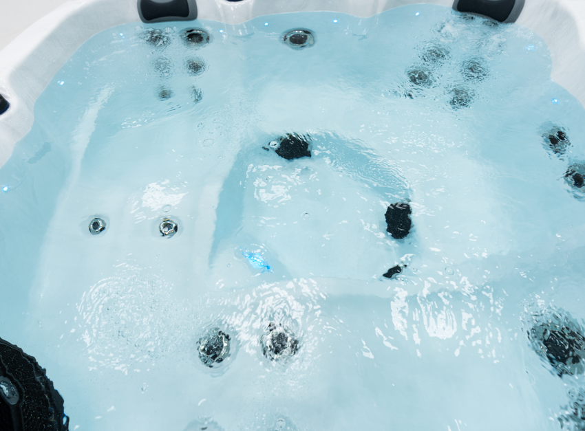 Revolution-spa Mars 200x200x80 5 fős jakuzzi