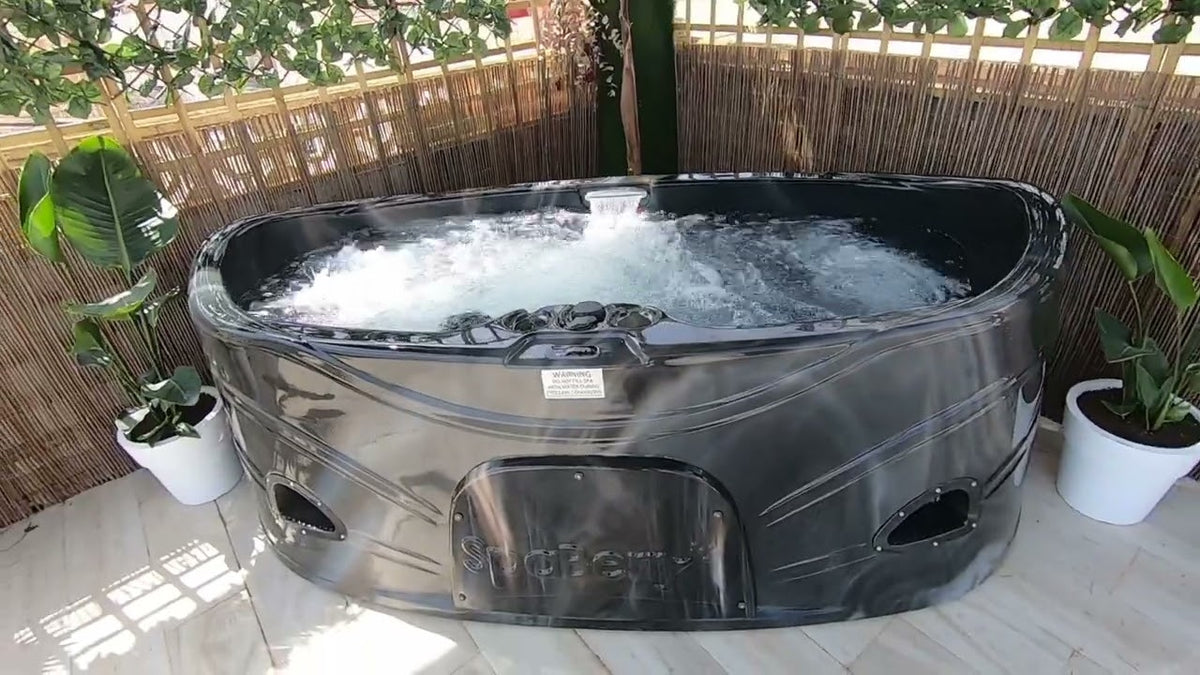 SpaBerry SB5 2 személyes jakuzzi 232,5x126,5x81cm