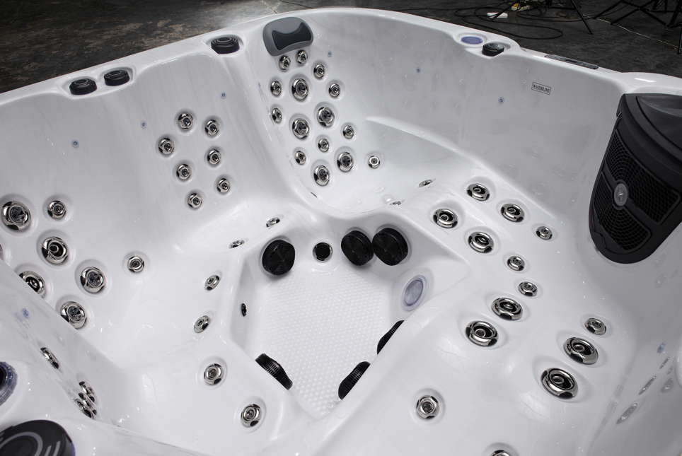 Revolution-spa Neptune 200x200x80 5 fős jakuzzi