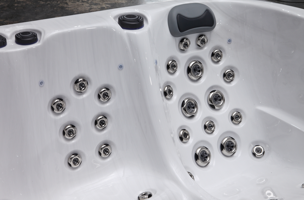 Revolution-spa Neptune 200x200x80 5 fős jakuzzi