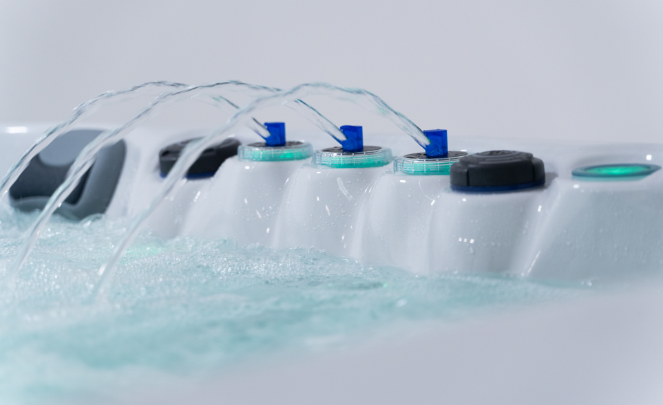 Revolution-spa Pluto 200x200x80 5 fős jakuzzi