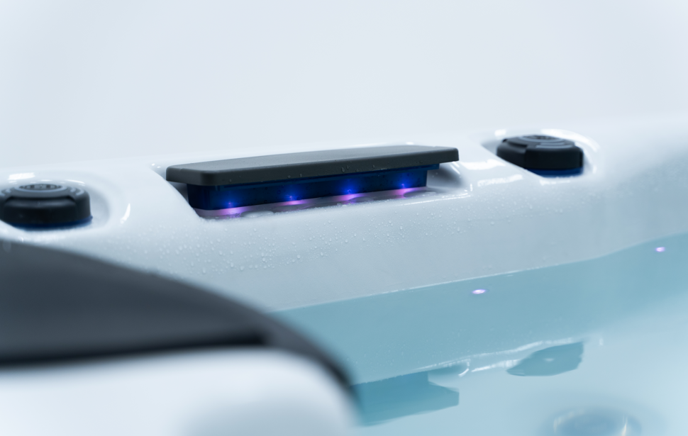 Revolution-spa Pluto 200x200x80 5 fős jakuzzi