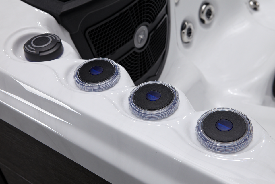 Revolution-spa Saturn 200x200x80 6 fős jakuzzi