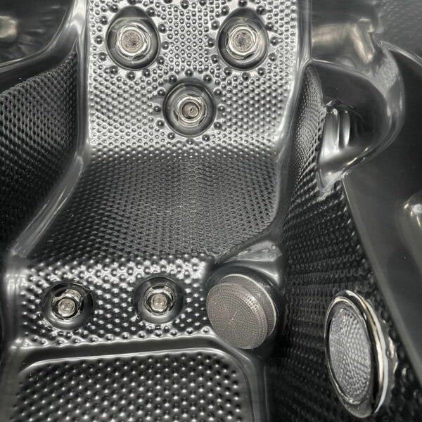 SpaBerry SB5 2 személyes jakuzzi 232,5x126,5x81cm