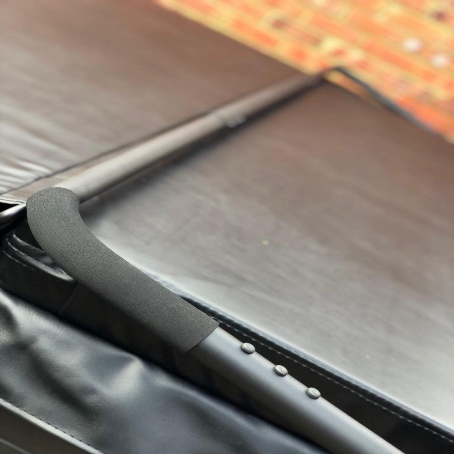 Tetőemelő jakuzzi oldalára